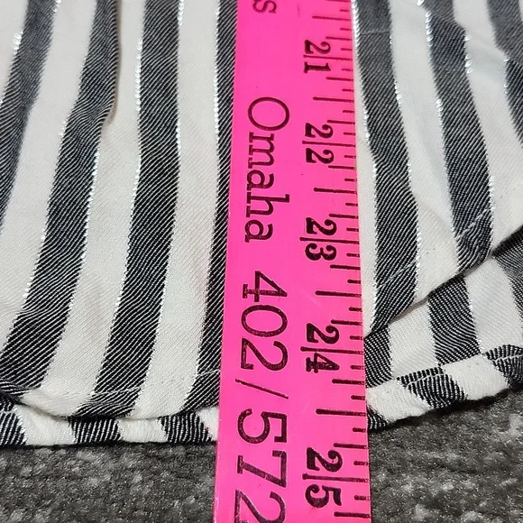 VICTORIA SECRET METALLIC STRIPED LONG-SLEEVE & SHORT LOUNGE SLEEPWEAR SET - Picture 7 of 16